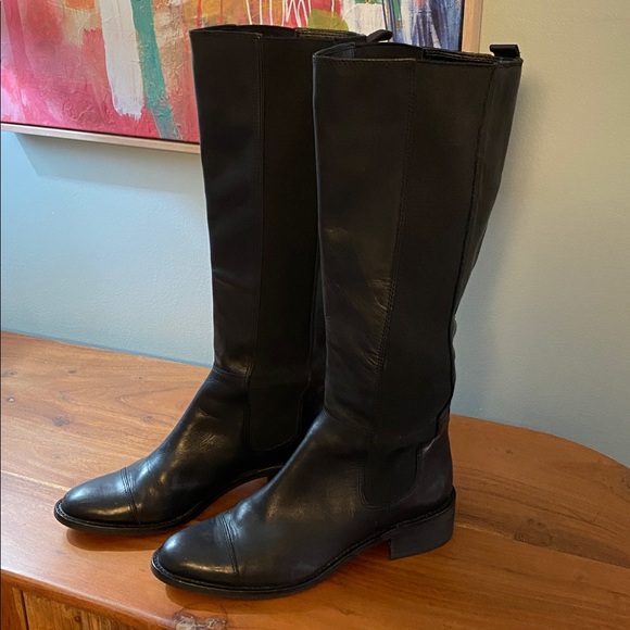 Black Leather Knee-High Boots - Picture 3 of 7